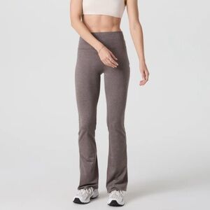 Vuori - Halo Slim Flare Pant